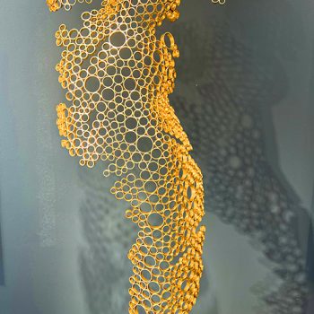 sculpture-yohan-plu-cuivre-anneaux-buste